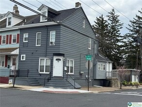 Building Photo - 200 N 11th St