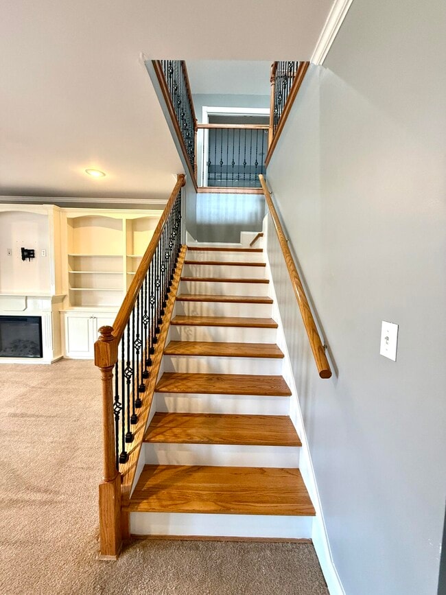 Building Photo - 98 Melrose Dr