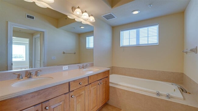 Building Photo - 501 Haben Blvd