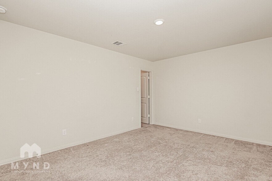 Building Photo - 105 Pettigrew Ct
