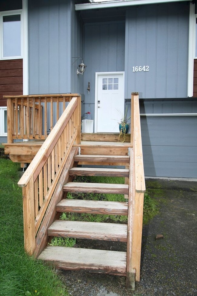 Building Photo - 3 Bedroom Home in Eagle River w/ Fenced Backyard!