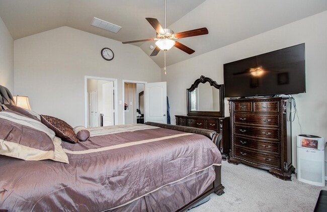 Building Photo - 7610 River Pass Dr