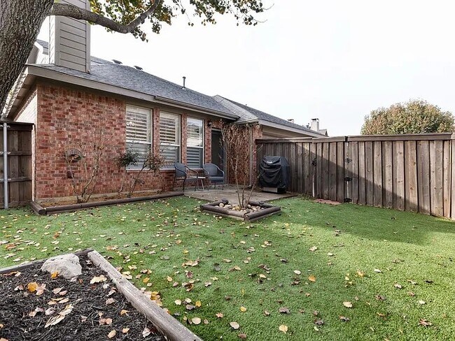 Building Photo - 7260 Prairie Flower Ln