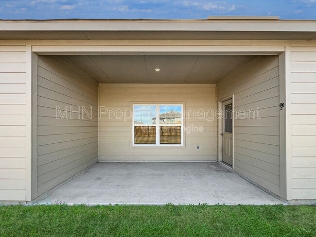 Building Photo - 4051 Basil Mdw