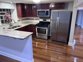 Building Photo - 5741 N Artesian Ave