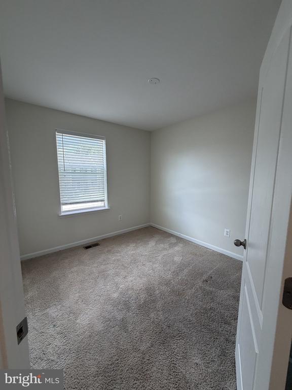 Building Photo - 40 Orch Grn Dr