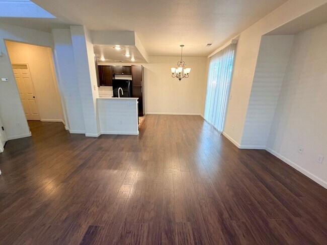 Building Photo - 5704 Golden Eagle Dr