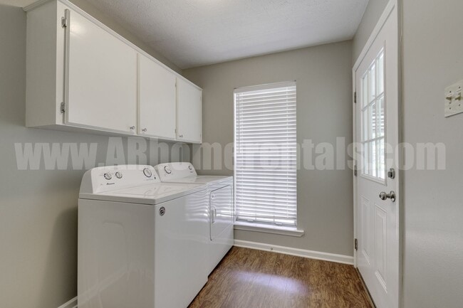Building Photo - 2765 Archer Ln