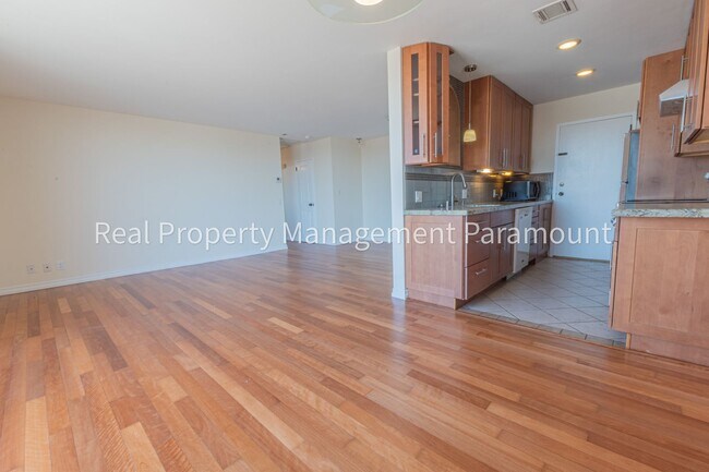 Primary Photo - Beautiful One Bedroom Apartment in Los Ang...
