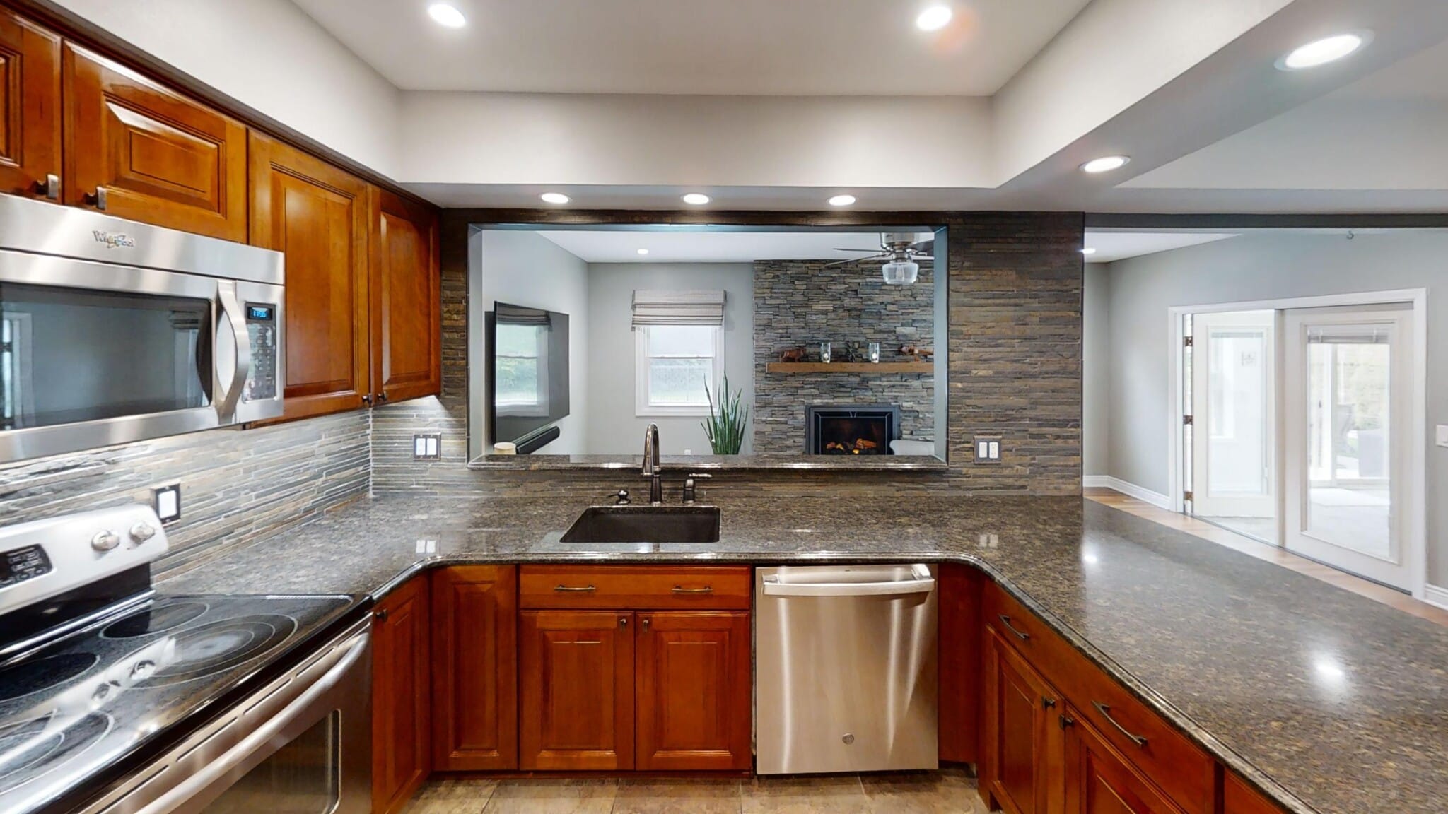 Kitchen - 39953 Sandpoint Way