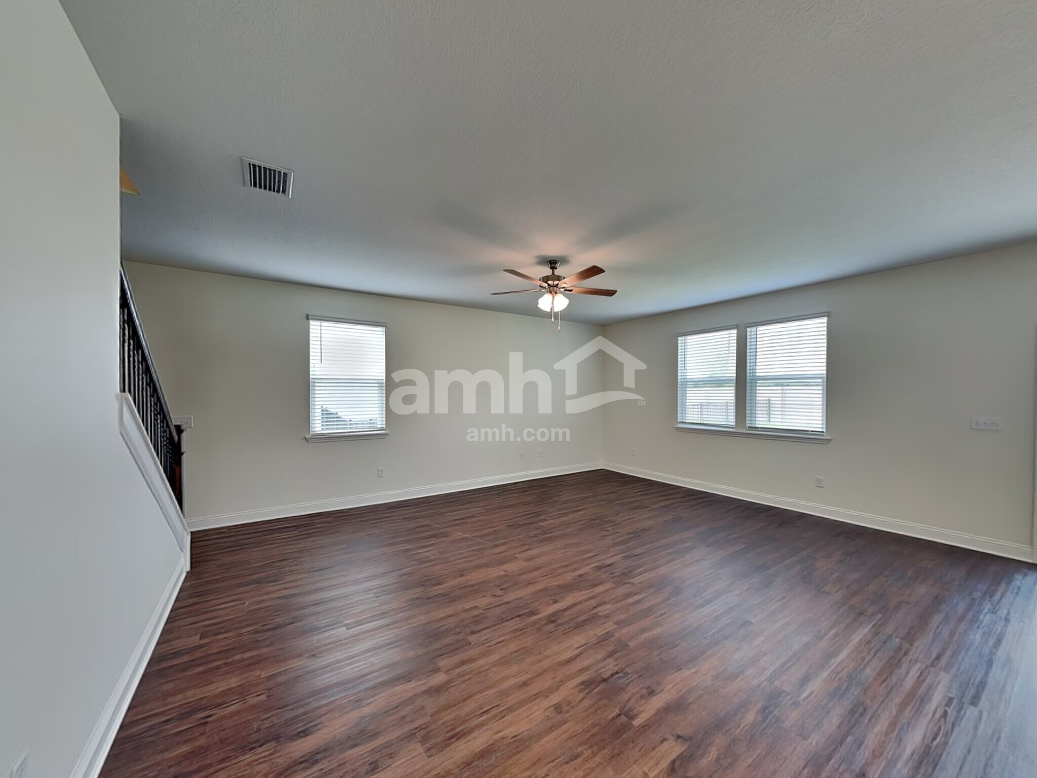 Building Photo - 185 Banyan Frst Dr