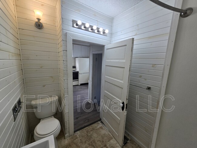 Building Photo - 1324 South St