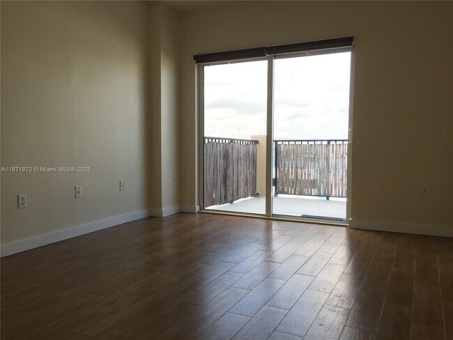 Building Photo - 3410 Coral Wy