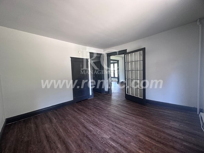 Building Photo - 1434 Walnut-