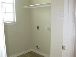 Building Photo - 10013 Lakeview Dr