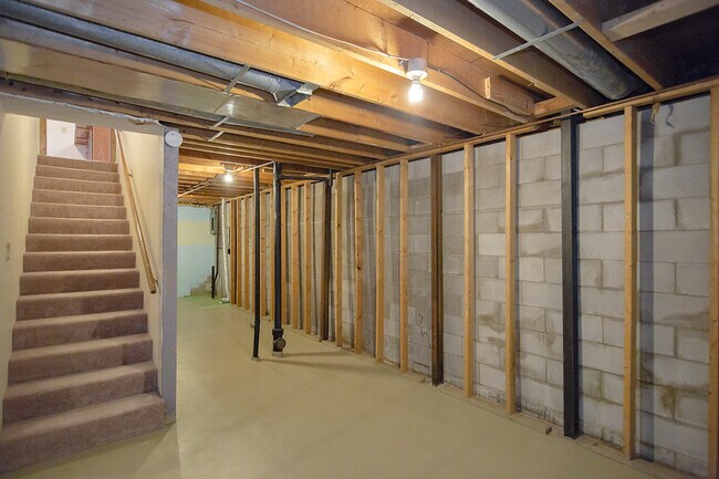 Building Photo - 2228 S. 9th-B