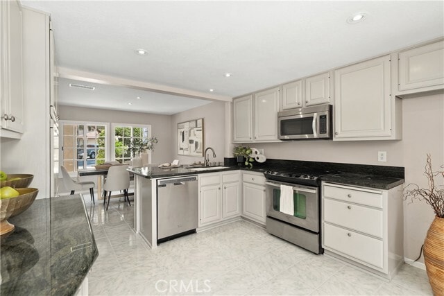 Building Photo - 8405 Sweetwater Cir