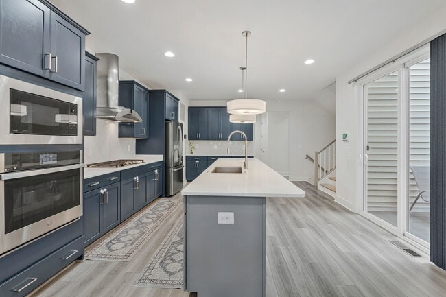 Building Photo - 22956 Aurora Vw Dr