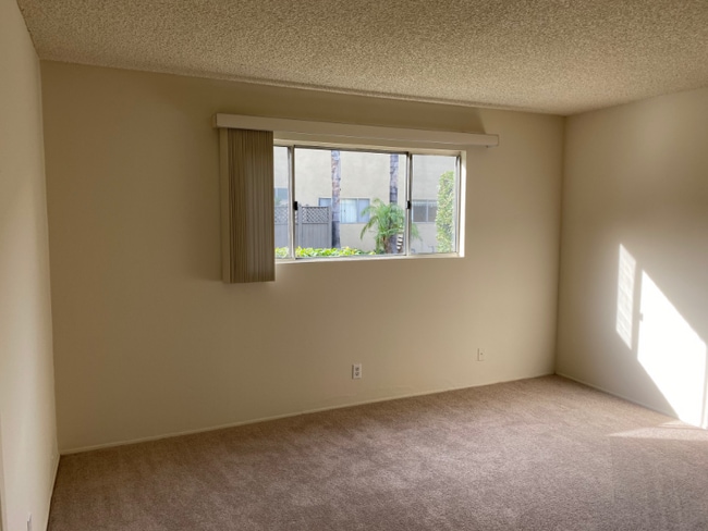 Building Photo - 301 N San Dimas Canyon Rd