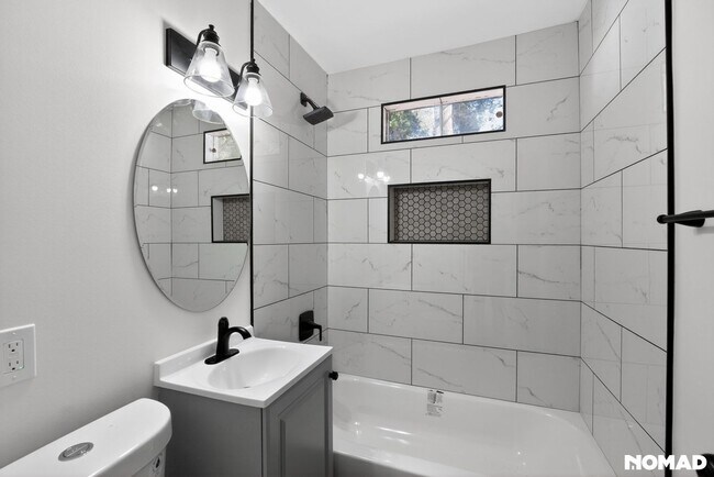 Building Photo - Charming 4BR House in Atlanta