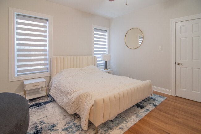 Building Photo - 5811 N Winthrop Ave