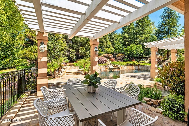 Building Photo - 1687 Castlebridge Ct