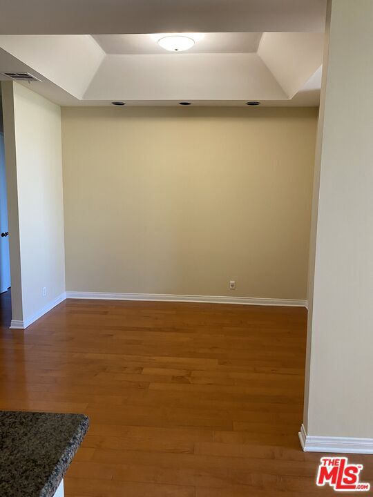 Building Photo - 10432 Eastborne Ave