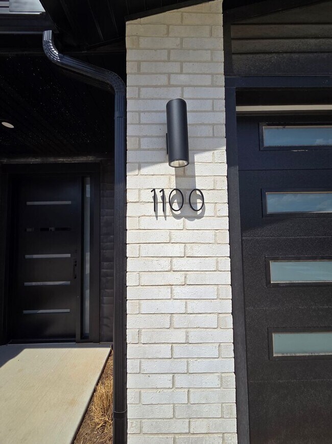 Building Photo - Welcome to Parkside of Lowell