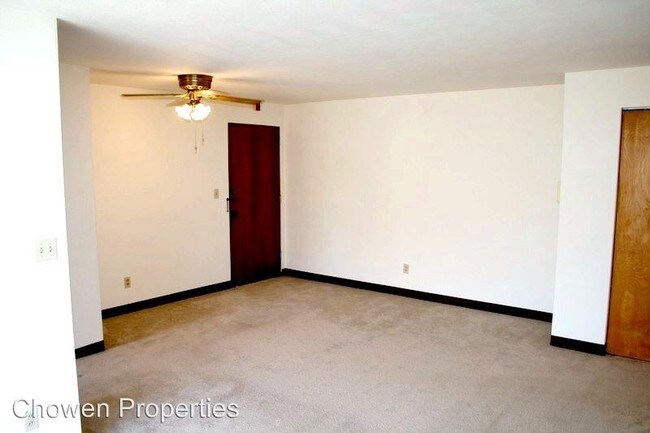 Building Photo - 4431 Chowen Ave S