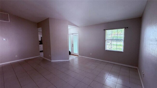 Building Photo - 400 Morrill Terrace