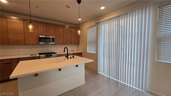 Building Photo - 762 Elstree Ct