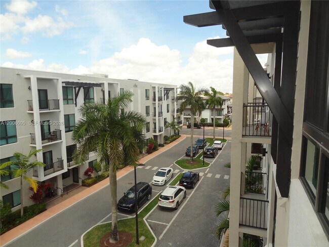 Building Photo - 4670 NW 84th Ave