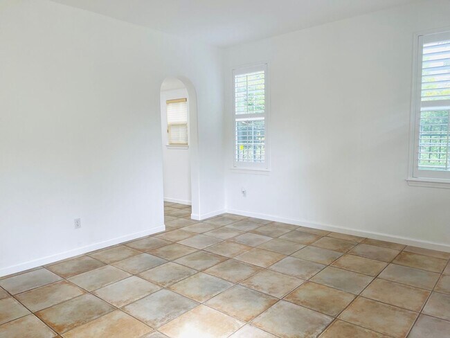 Building Photo - 4285 Bromley Ct