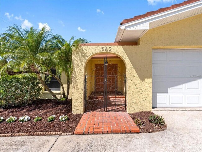 Building Photo - 562 Johns Pass Ave