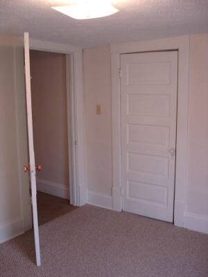 Building Photo - 421 Crawford Ave