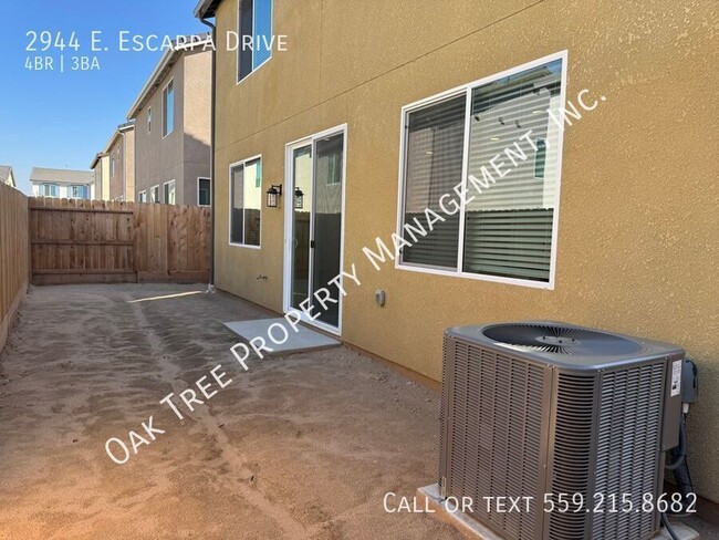 Building Photo - 2944 E Escarpa Dr