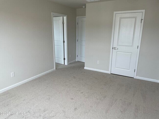 Building Photo - 3221 Edgemead Cir NW