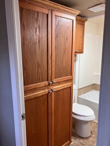 Building Photo - 6480 Medlock Rd