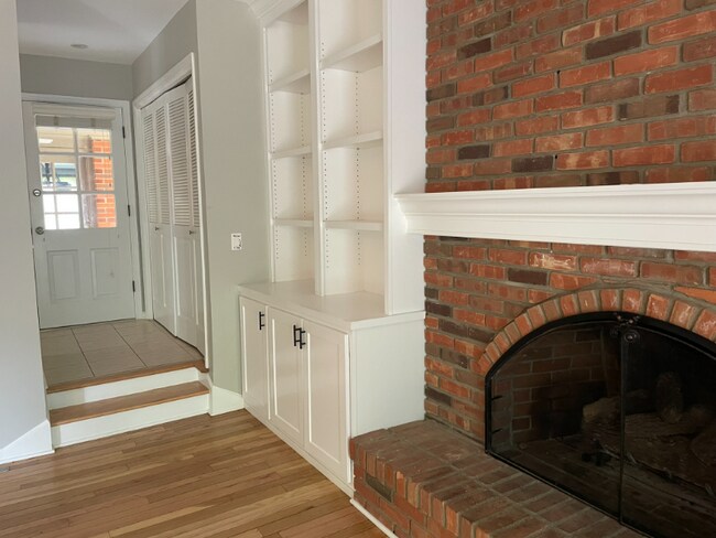 Building Photo - 2100 Cheltenham Rd