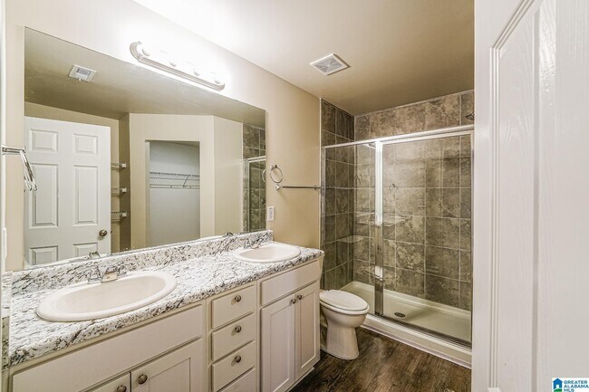 Building Photo - 160 Jonathan Dr