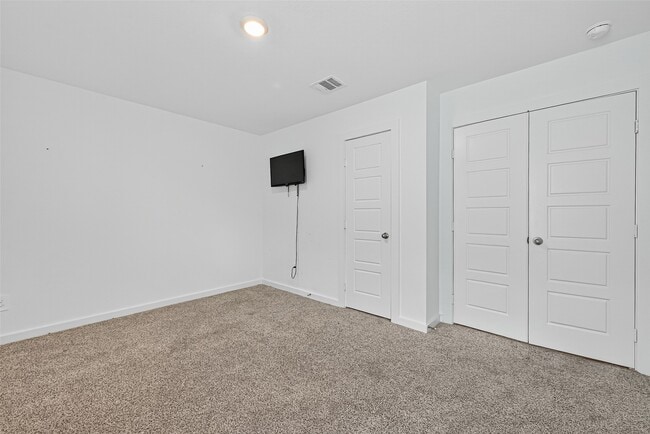 Building Photo - 8730 Shumard Oak Dr