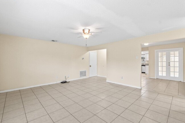 Building Photo - 3639 Harlowe Ave