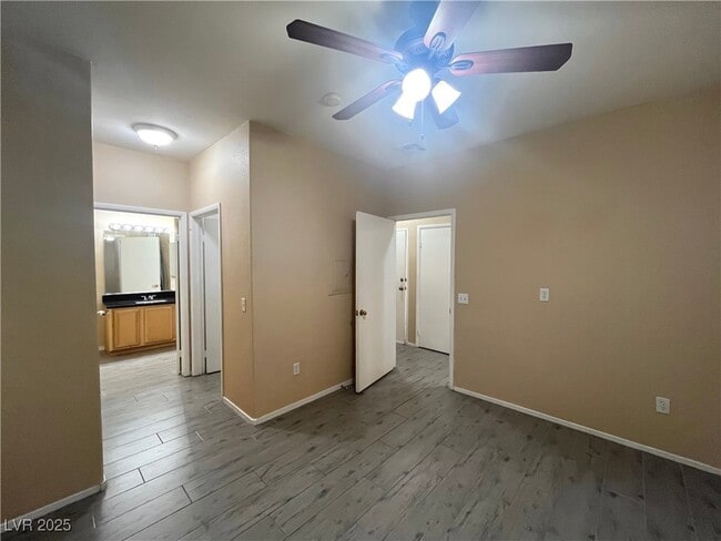 Building Photo - 673 Peachy Canyon Cir