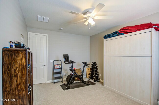 Building Photo - 3016 N Glenview