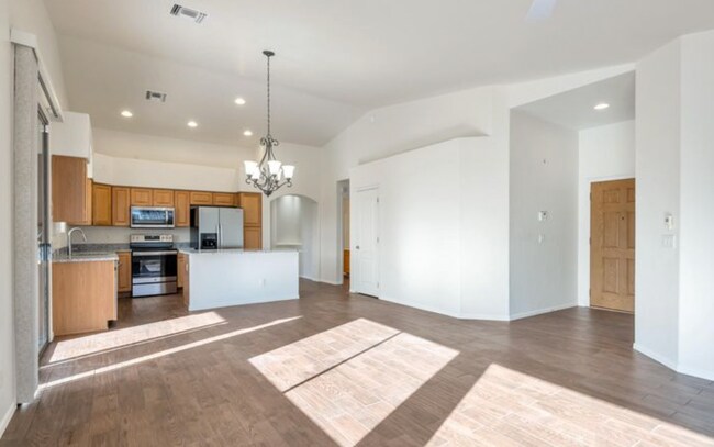 Building Photo - Oro Valley Home w Fabulous Mountain Views