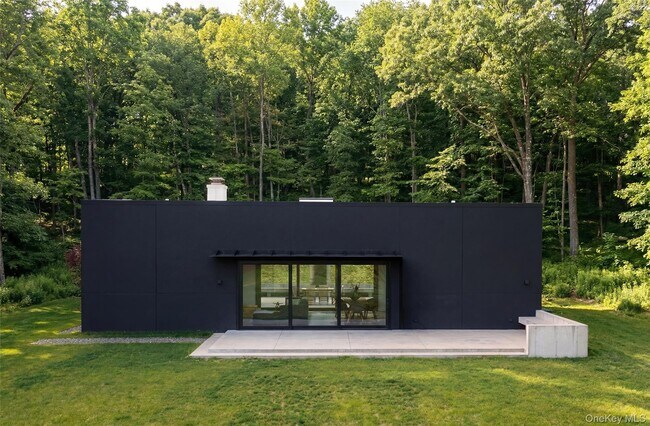 Building Photo - 279 Tompkins Rd