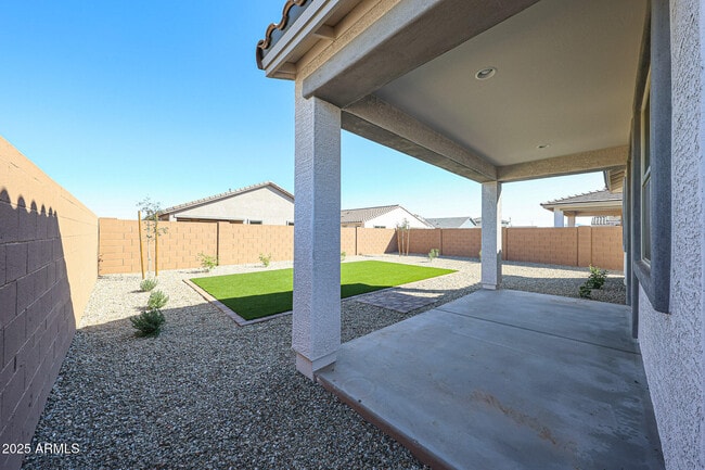 Building Photo - 25237 N 172nd Dr