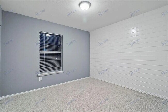 Building Photo - 7808 Salton Ln
