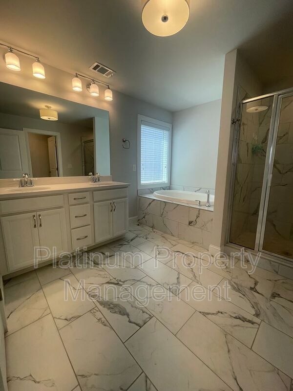 Building Photo - 2312 Echelon Ln