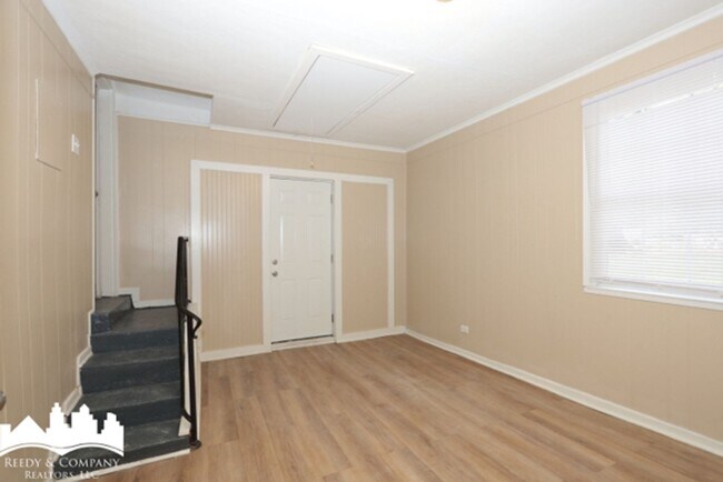 Building Photo - 905 Parkhaven Ln